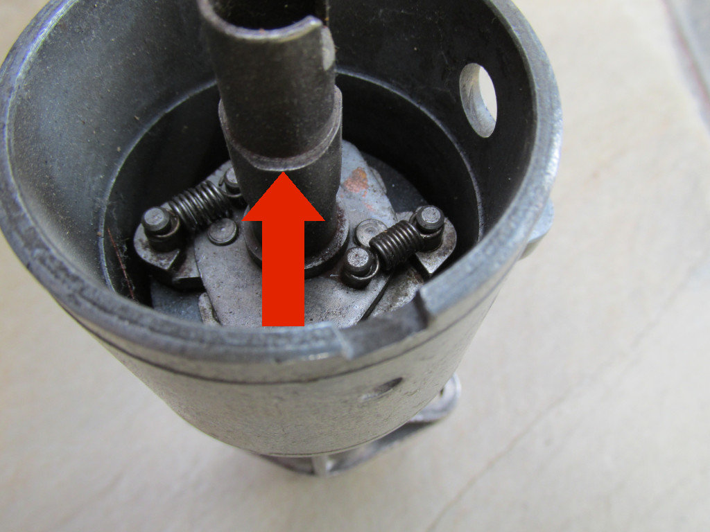 Narrow lobe of the distributor. Applicable to Moto Guzzi V700, V7 Special, Ambassador, 850 GT, 850 GT California, Eldorado, and 850 California Police models.