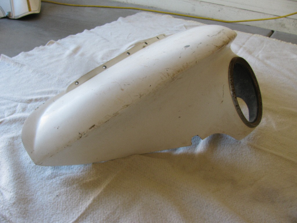 Bates fairing commonly fit to Moto Guzzi V700, V7 Special, Ambassador, 850 GT, 850 GT California, Eldorado, 850 California Police models.