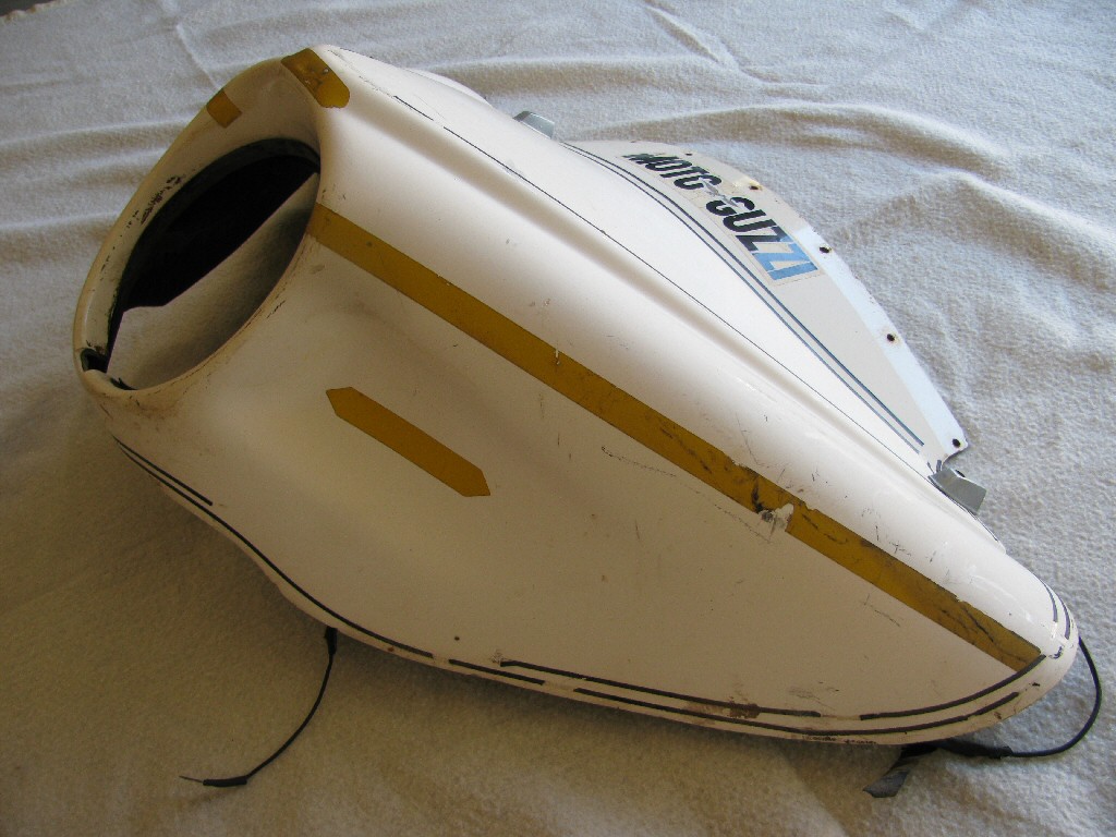 Calafia fairing commonly fit to Moto Guzzi V700, V7 Special, Ambassador, 850 GT, 850 GT California, Eldorado, 850 California Police models.