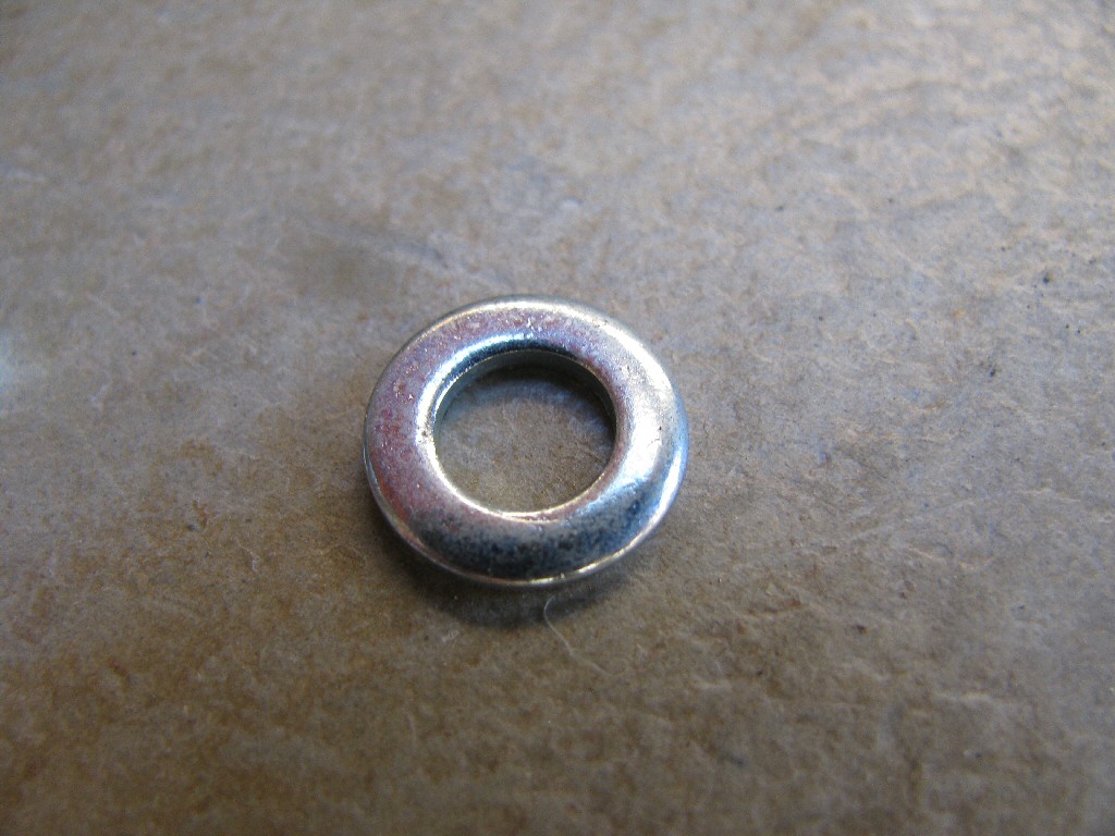 Flat washer (MG# 95021106).