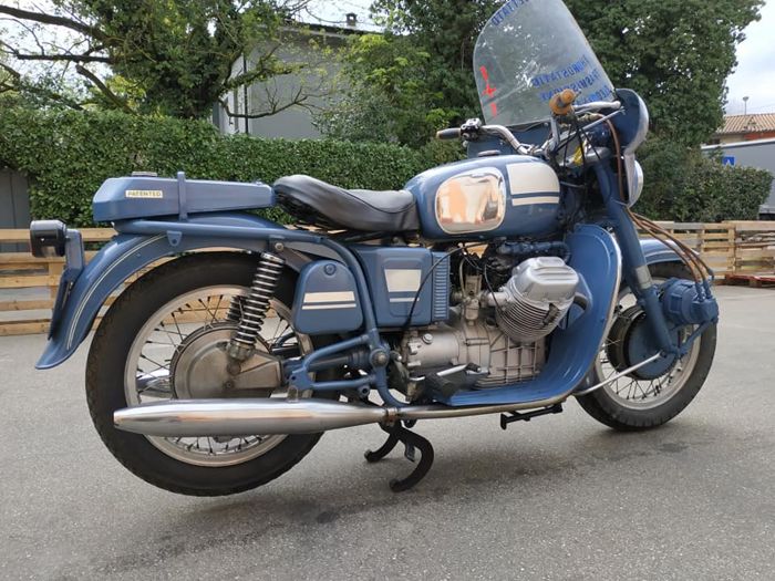 Moto Guzzi V700 with hydrostatic front wheel drive.