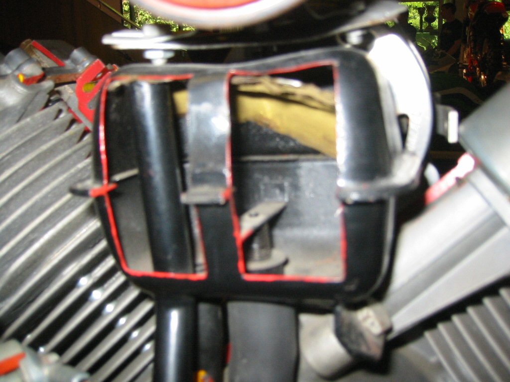 Internal cut-away images of a Moto Guzzi V700.