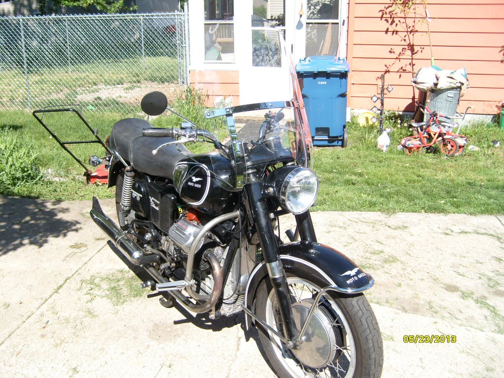 Fitting National Cycle part number N2211 windshield to a Moto Guzzi Eldorado.