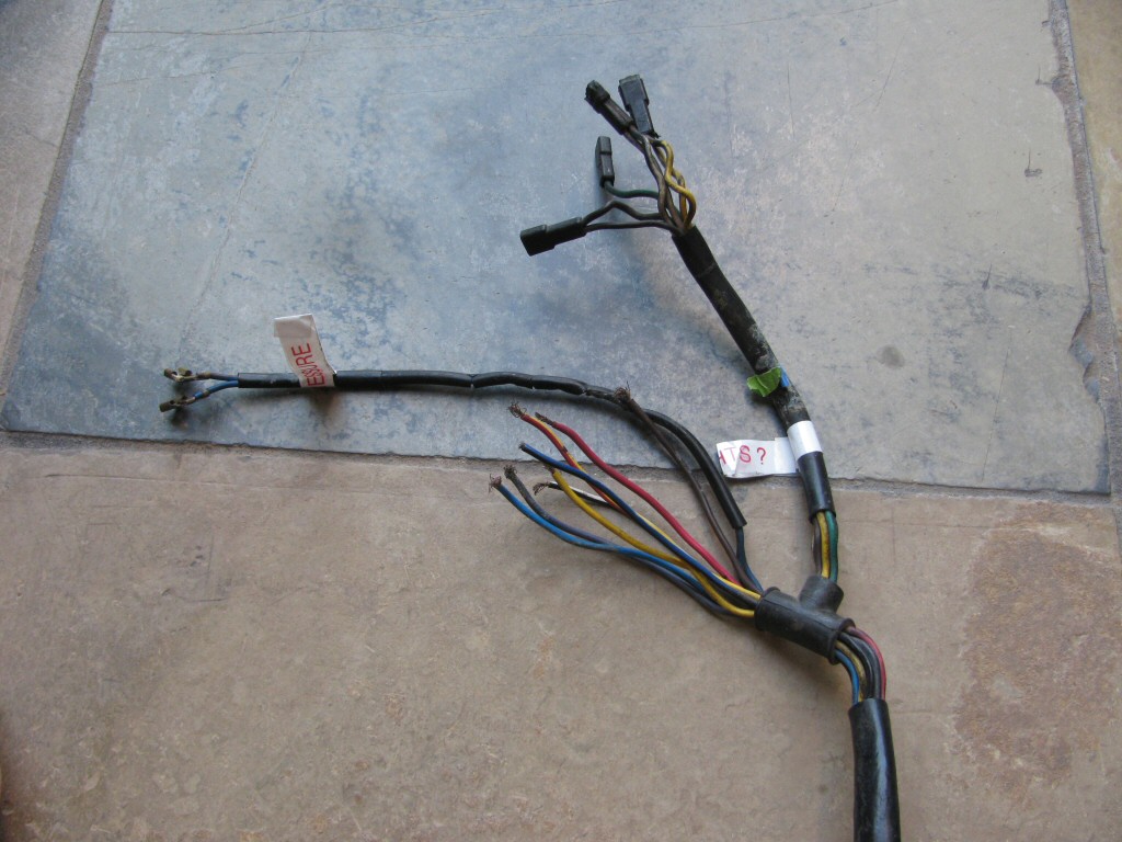 Main harness for the Moto Guzzi Le Mans (series 2, MG# 14747151).