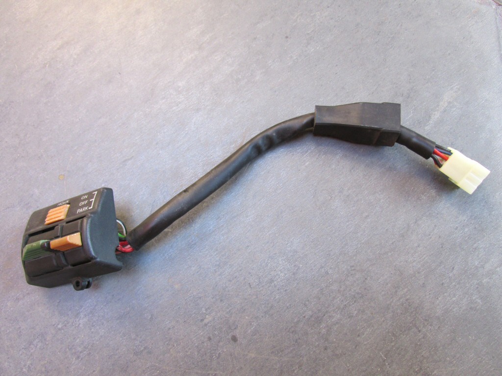 Left handlebar switch wiring for a 1985 Moto Guzzi Le Mans 1000 (MG# 28738040).