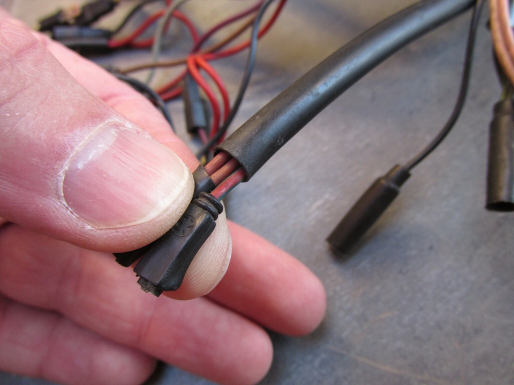 Dash wiring for a 1985 Moto Guzzi Le Mans 1000 (MG# 28747261).